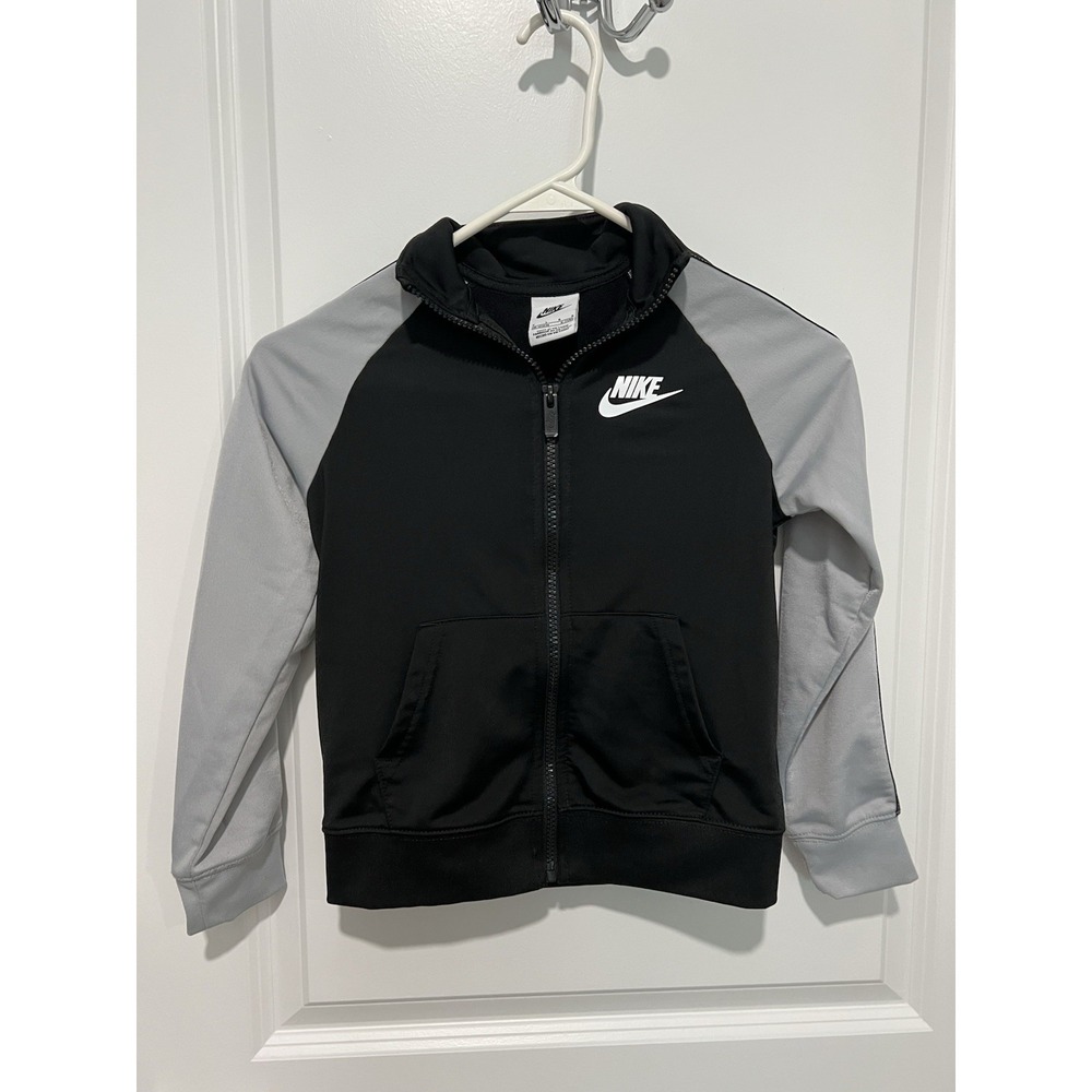 ✨ Nike Boys Track Jacket Full Zip Gray Black - Size 7